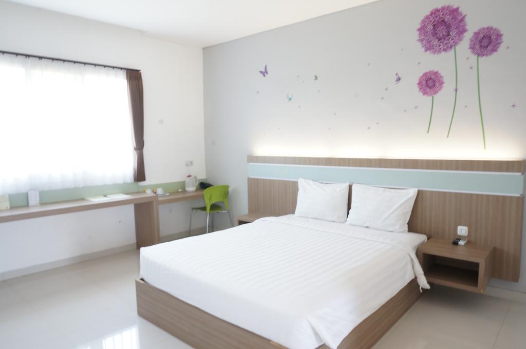 סוראבאיה Rumah Cassa Guest House חדר תמונה