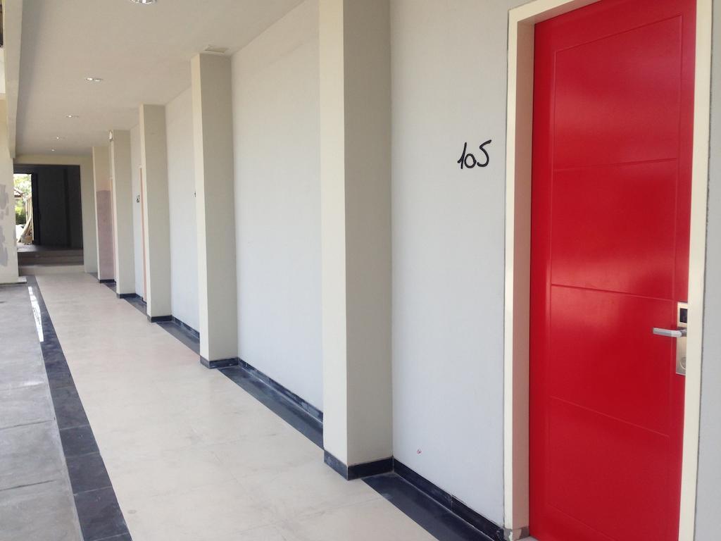 סוראבאיה Rumah Cassa Guest House מראה חיצוני תמונה