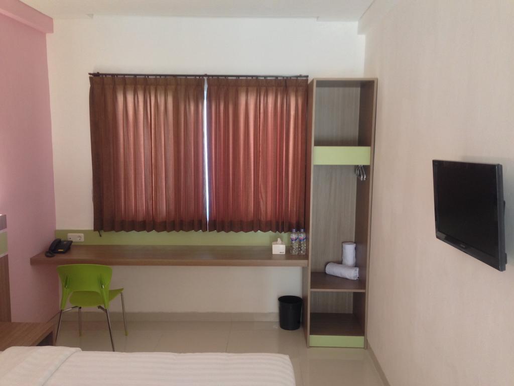 סוראבאיה Rumah Cassa Guest House חדר תמונה