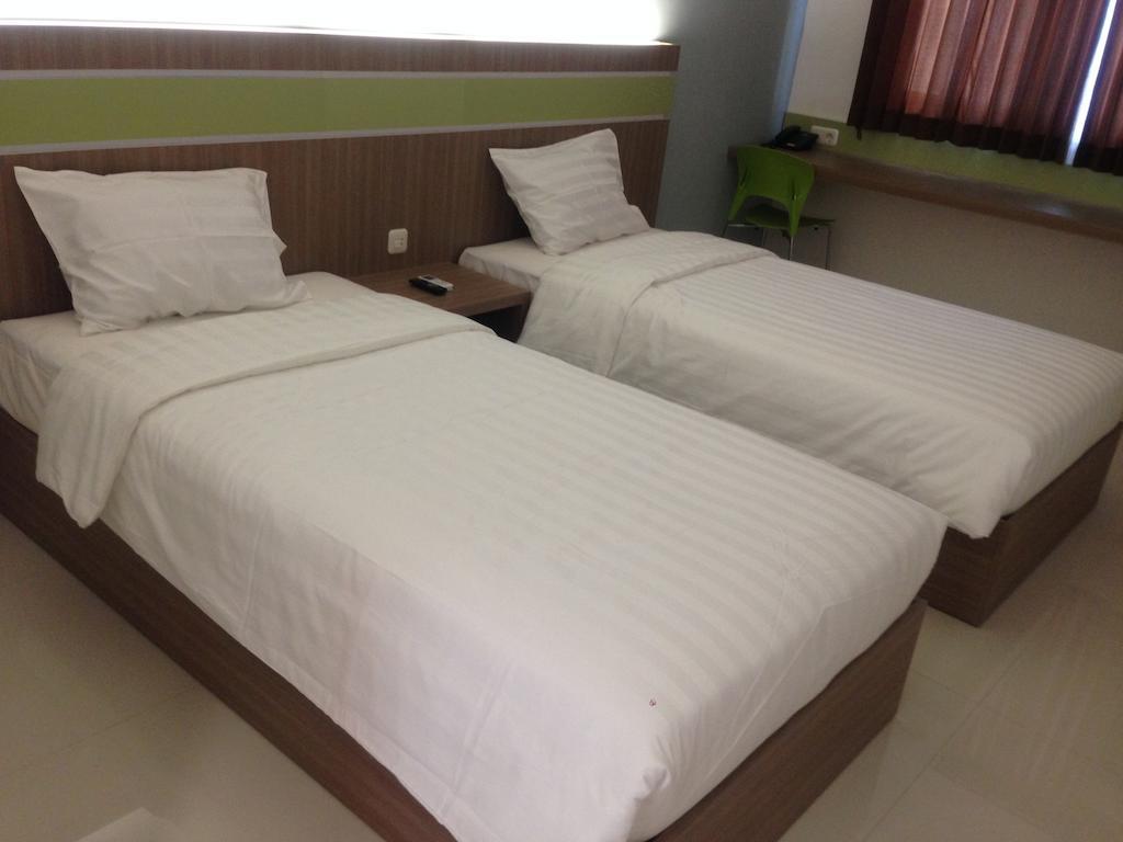 סוראבאיה Rumah Cassa Guest House חדר תמונה