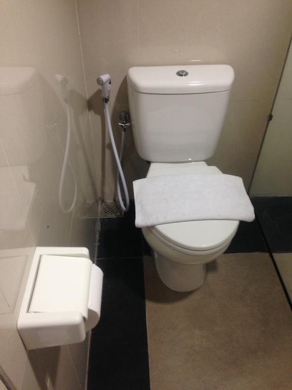 סוראבאיה Rumah Cassa Guest House חדר תמונה