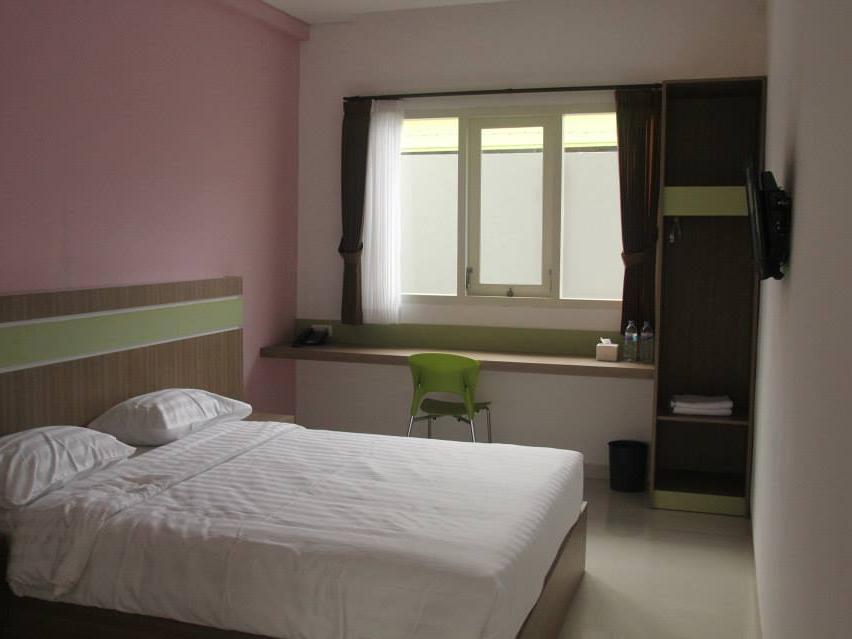 סוראבאיה Rumah Cassa Guest House מראה חיצוני תמונה